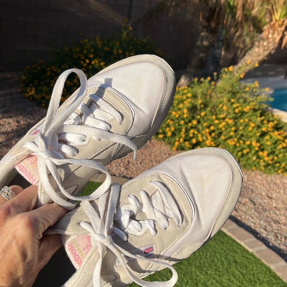 Classic Nylon Reeboks - Picture 7 of 9
